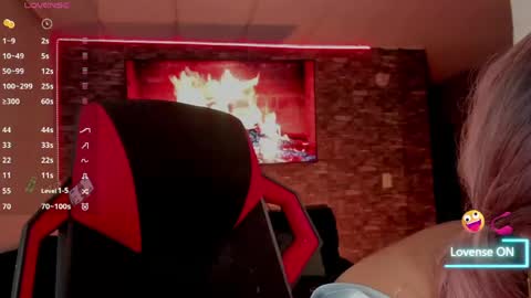 Charlotte  online show from May 27, 1:27 am