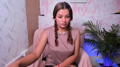 charlotte_hot47 online show from September 16, 8:28 pm