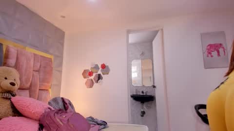 Charlotte Icee online show from March 26, 5:15 pm