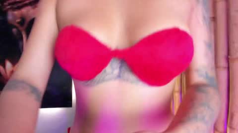 CHARLOTTE  online show from May 7, 4:00 pm