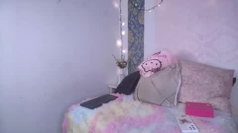 charlotte_princess_1 online show from May 5, 4:26 am