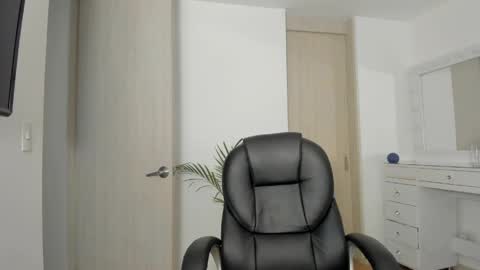 Yuli online show from May 16, 2:03 am