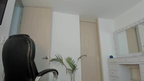 Yuli online show from March 7, 11:01 pm