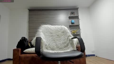 Snapshot of charlotte_whitee1 chatting on January 25, 12:30 pm Charlotte Everyday From 0700 to 1300 Col Time online show from January 25, 12:30 pm