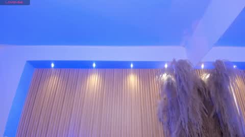Snapshot of charlotte_whitee1 chatting on December 28, 11:30 am Charlotte Everyday From 0700 to 1300 Col Time online show from December 28, 11:30 am