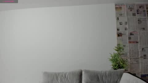 Snapshot of charlotte_whitee1 chatting on December 3, 1:21 pm Charlotte Everyday From 0700 to 1300 Col Time online show from December 3, 1:21 pm