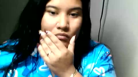 charlottequeen_21 online show from May 1, 12:19 pm