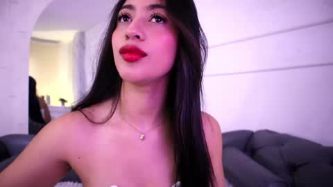 Lauren Rus online show from May 16, 1:10 pm