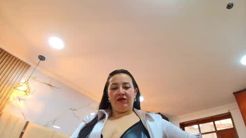 Charlotte  Schmidt online show from May 5, 11:46 am