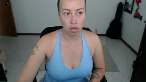 charlottezoe online show from February 20, 6:09 pm