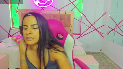    online show from November 18, 7:15 pm