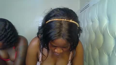 charming_kittie online show from September 17, 11:14 pm