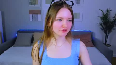 Im Eva online show from May 7, 10:02 pm