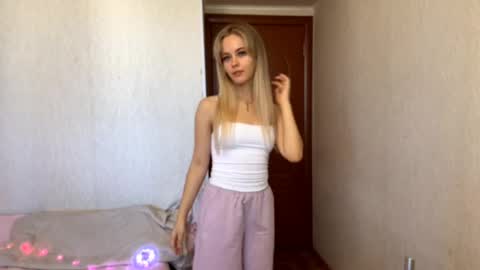 Milissa online show from September 9, 10:37 am