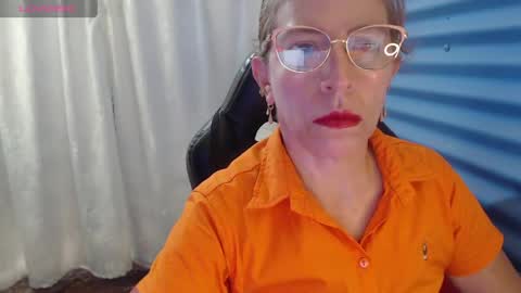 CHAYLA VICTORIA RUIZ  online show from April 9, 3:39 pm