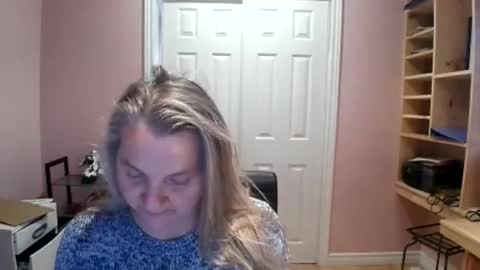 chealsiek online show from February 20, 1:56 pm