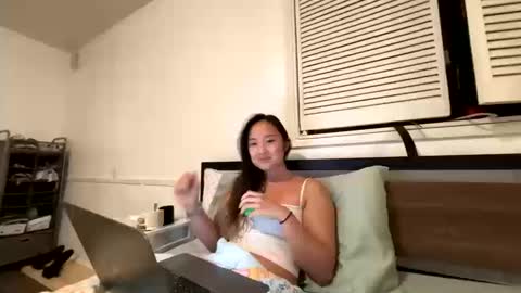 Snapshot of chellybear101 chatting on October 13, 7:55 am chellybear101 online show from October 13, 7:55 am