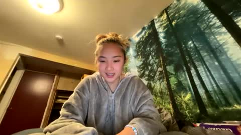 chellybear101 online show from July 10, 8:15 am