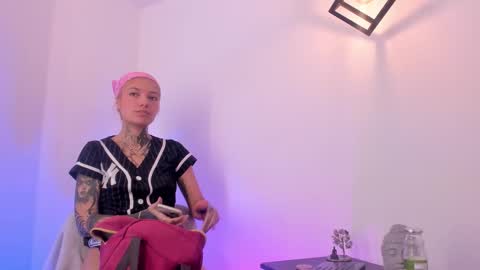 Chelsea  online show from January 7, 8:12 pm