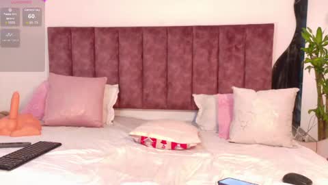   online show from April 2, 7:33 pm