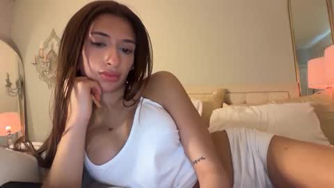 cherliecarmen online show from May 20, 6:49 pm