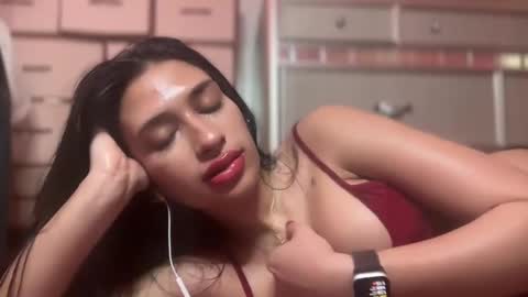 cherliecarmen online show from December 29, 3:24 pm