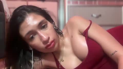 cherliecarmen online show from December 25, 4:43 pm