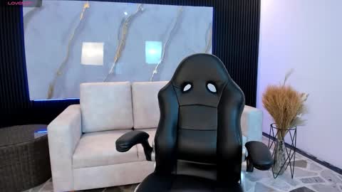 Cherry blossom   From 1400 to 2200 Col Time online show from December 5, 9:05 pm