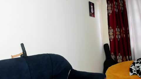 cherry_falls online show from May 8, 8:39 am