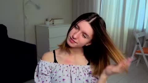 cherry_fellya online show from October 4, 6:08 am