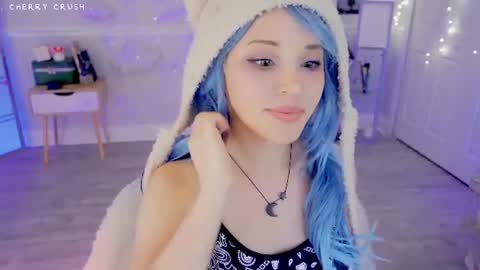 Cherry Crush  online show from July 20, 5:47 pm