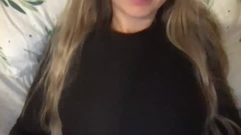 cherryflavorxx online show from April 5, 12:09 am