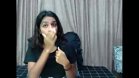 leah online show from January 16, 5:32 am