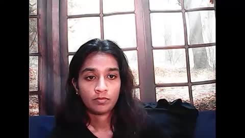 leah online show from February 6, 5:25 am