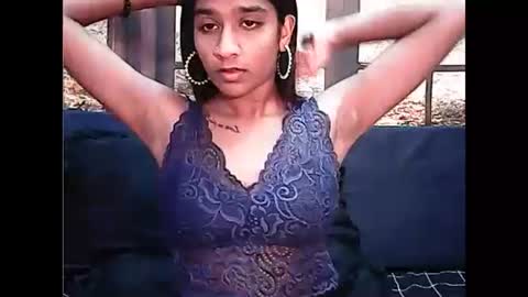 leah online show from February 27, 5:45 am