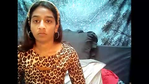 leah online show from January 9, 5:13 am