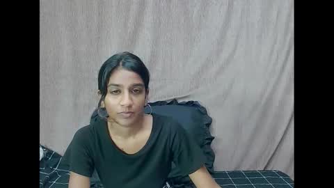 leah online show from January 30, 4:58 am