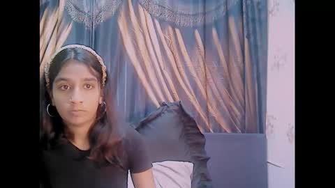 leah online show from January 11, 5:31 am