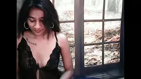 leah online show from March 4, 5:32 am