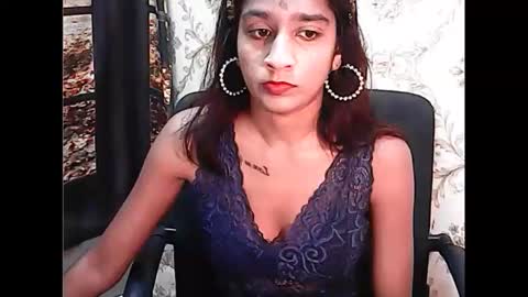 leah online show from March 10, 4:49 am