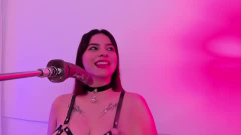 Snapshot of cherryl_blosom_ chatting on February 23, 2:07 pm Cherryl online show from February 23, 2:07 pm