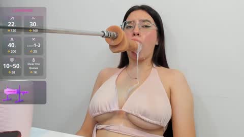 Snapshot of cherryl_blosom_ chatting on December 18, 7:30 pm Cherryl online show from December 18, 7:30 pm