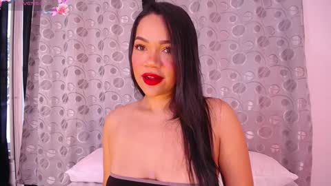 cherylfoster_ online show from January 10, 8:15 pm