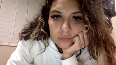 Snapshot of chicagobabe312 chatting on September 25, 8:24 am chicagobabe312 online show from September 25, 8:24 am
