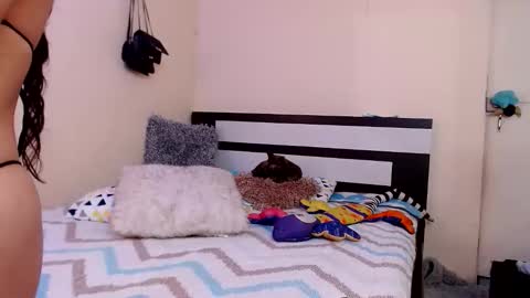 Snapshot of chikandela chatting on September 25, 10:29 pm Valentina online show from September 25, 10:29 pm
