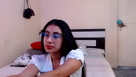 Snapshot of chikandela chatting on February 18, 10:25 pm Valentina online show from February 18, 10:25 pm