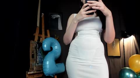 Nina   online show from May 8, 6:21 pm