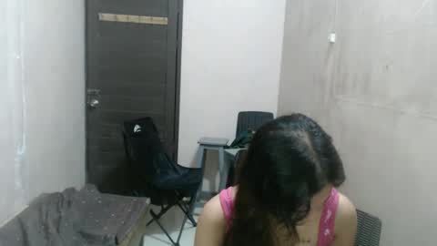 chinny120 online show from May 9, 4:31 pm