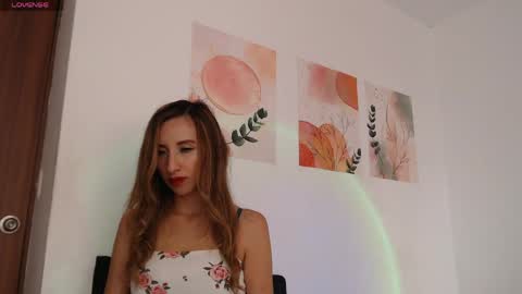 Chloe Bitelly online show from May 26, 7:02 pm