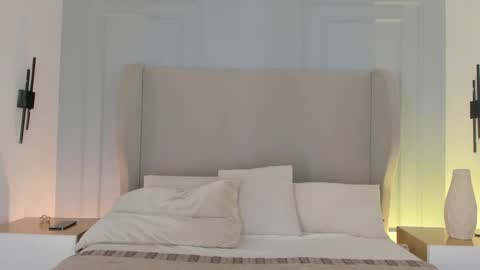 Chloe online show from May 13, 5:35 am